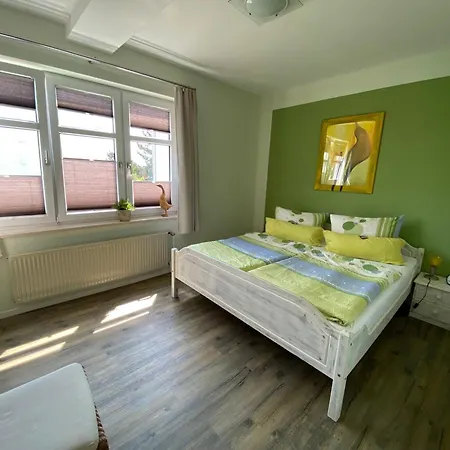 公寓 Haus Jutta - 4 *